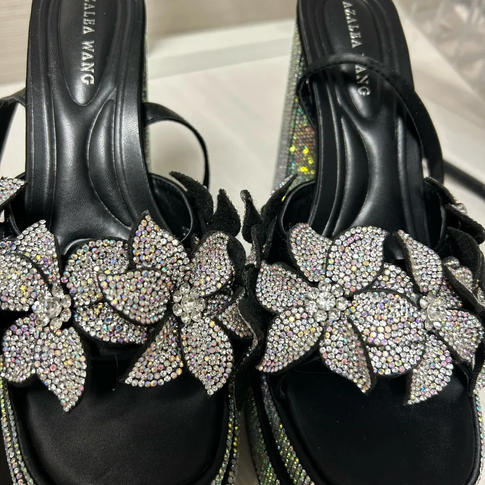 Azalea Wang Teille Embellished Flower Crystal Platform Heels NWOB - Picture 9 of 12